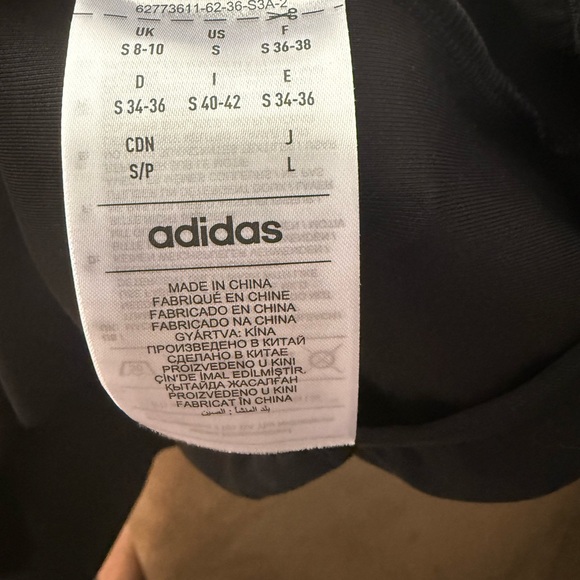 Adidas x Fear of God Athletics Moc Neck comfy Sweatshirt in Black size S Unisex - Picture 6 of 7